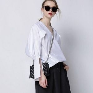 Caara Florentina V-neck Shirt Cotton Top White M